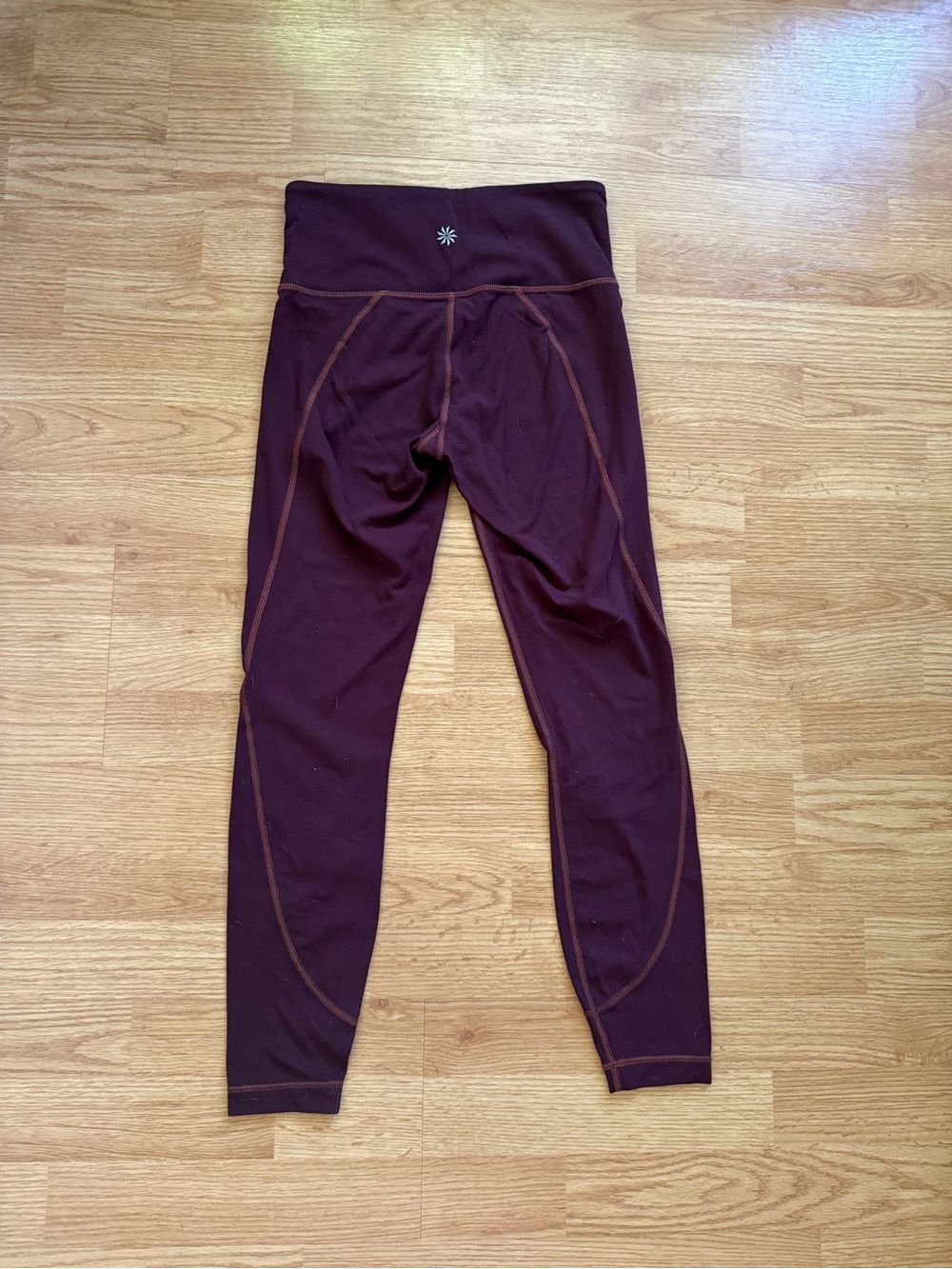 Athleta Salutation 7/8 Tights Powervita Maroon Plum XS 591375